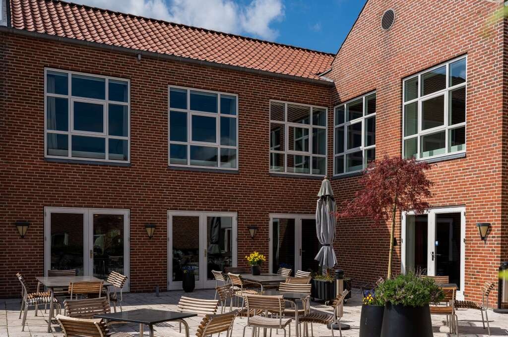 Montra Hotel Sabro Kro 4*