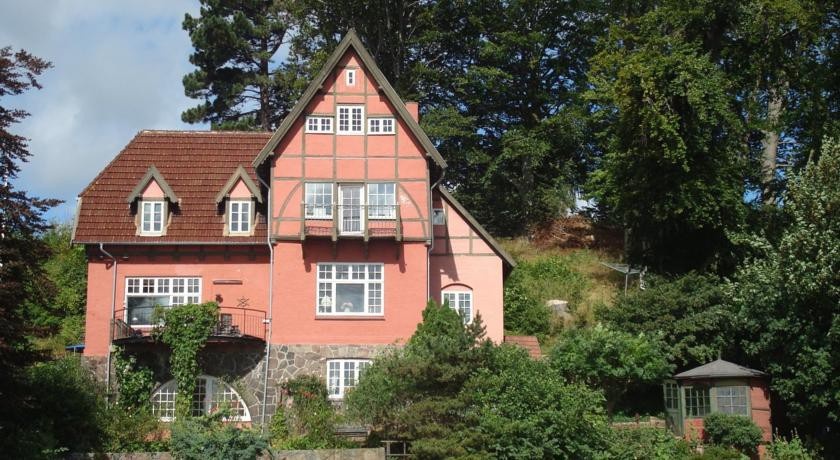 Boegeholmen Bed & Breakfast 2*