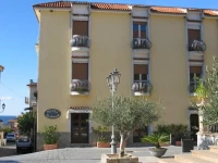 Antonietta  3*