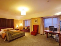 Shijiazhuang International Building Hotel 4*