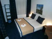 Hotel de Linde 2*
