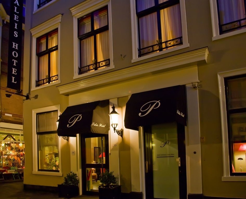 Paleis Hotel 4*
