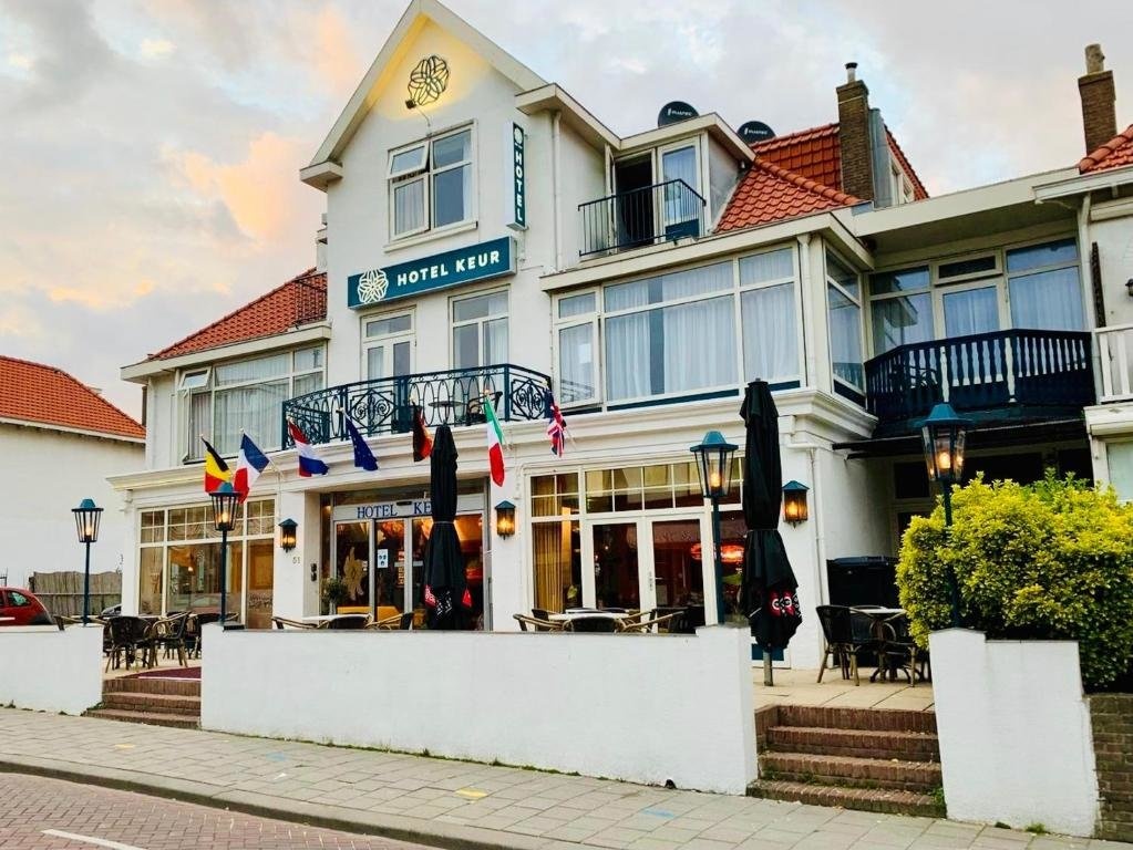 Hotel Keur 2*