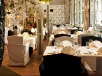 Hampshire Hotel - t Hof van Gelre 4*