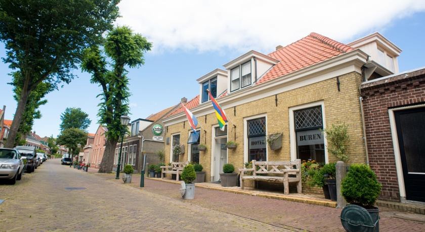 Hotel Buren 3*