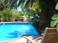 Colonial House Motel 3*