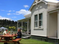 Station Lodge 1*