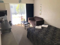 Parklands Motel 3*