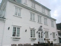 Kvinesdal Gjestehus 3*
