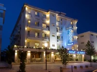 Regina 3*