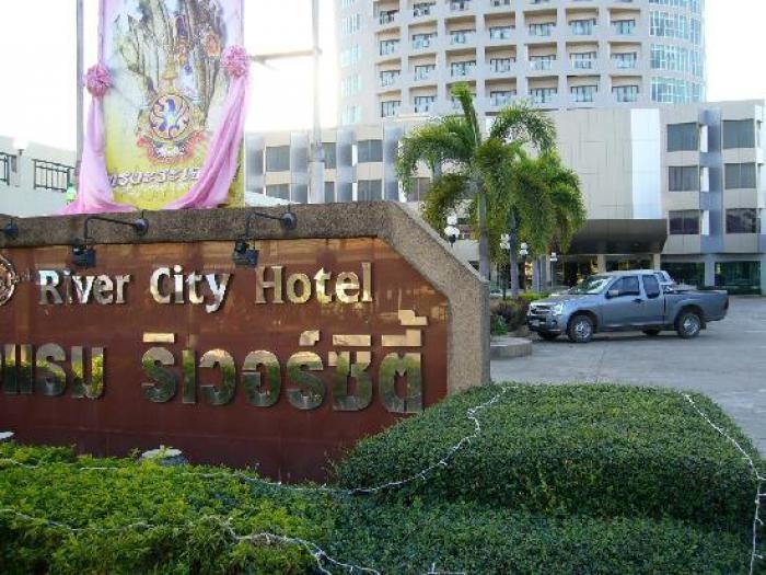 River City Hotel 3*