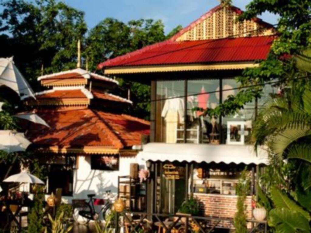 Baan Puang Petch 3*