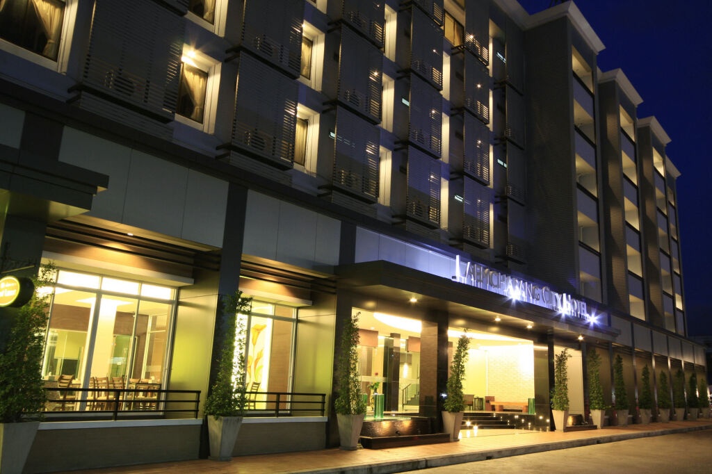 Laemchabang City Hotel 3*