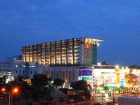 Sunee Grand Hotel