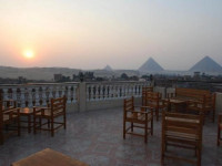 Pyramids Inn Motel