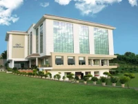 Legend Sarovar Portico 4*