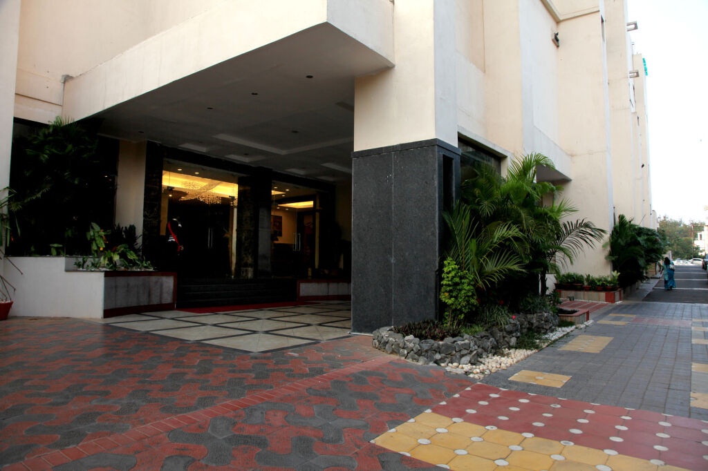 Pal Heights 4*