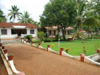 Coconut Creek Farm & Home Stay