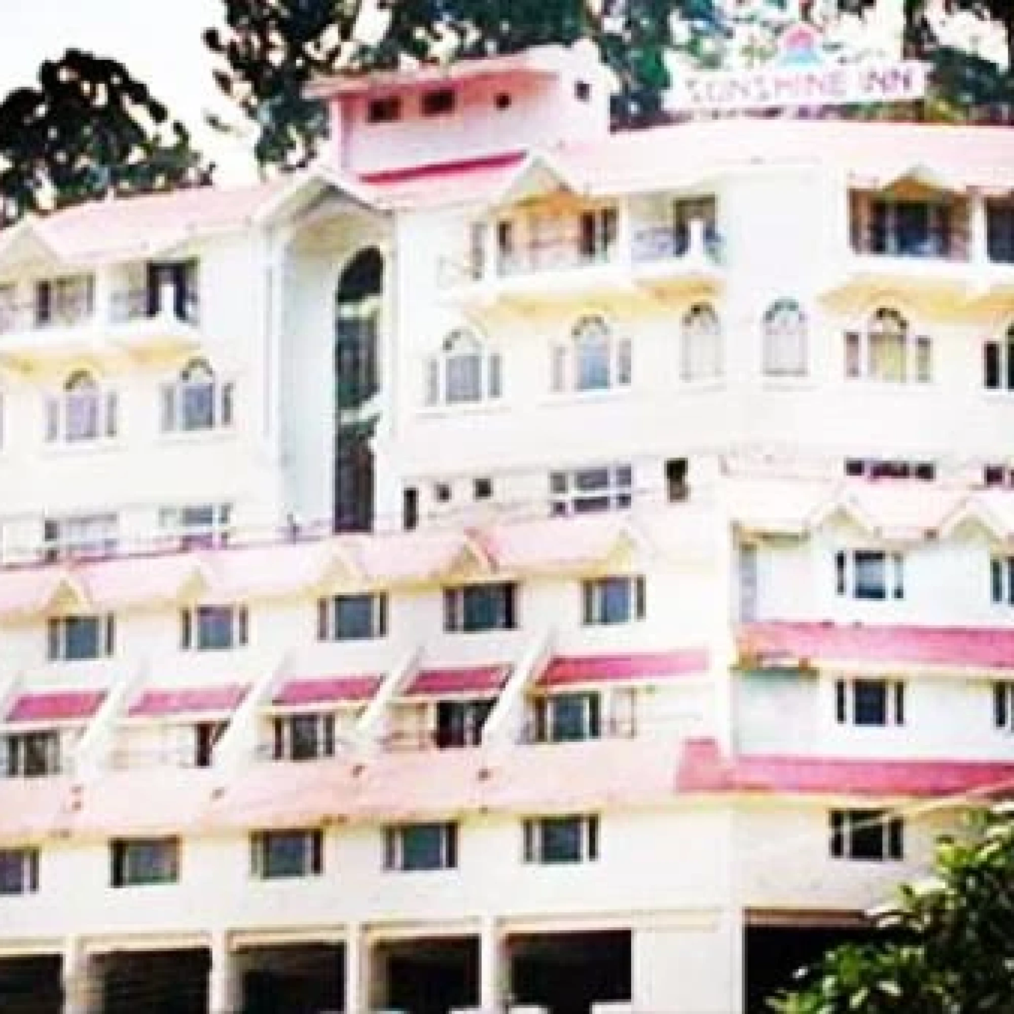 Sunshine Inn 3*