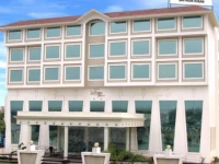 Comfort Inn Saffron Kiran 3*
