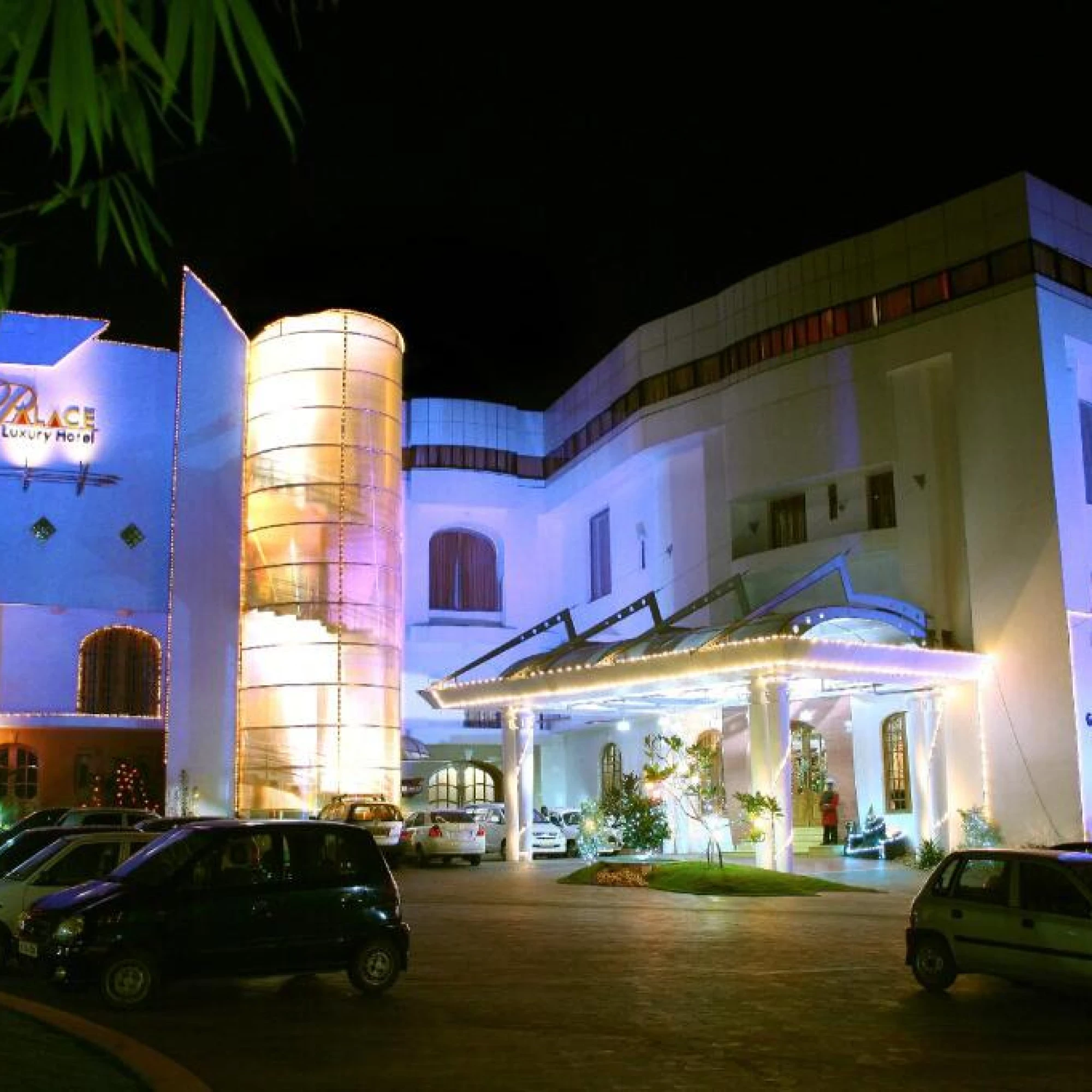 Nila Palace 3*