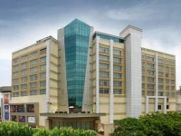 Mahagun Sarovar Portico 4*