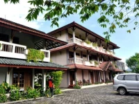 Srikandi Hotel & Restaurant Pacitan 2*