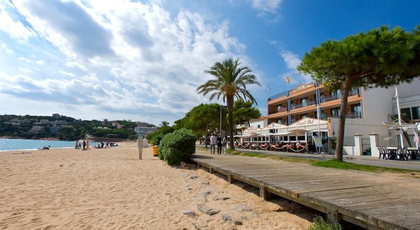 Hotel Restaurant Sant Pol 3*
