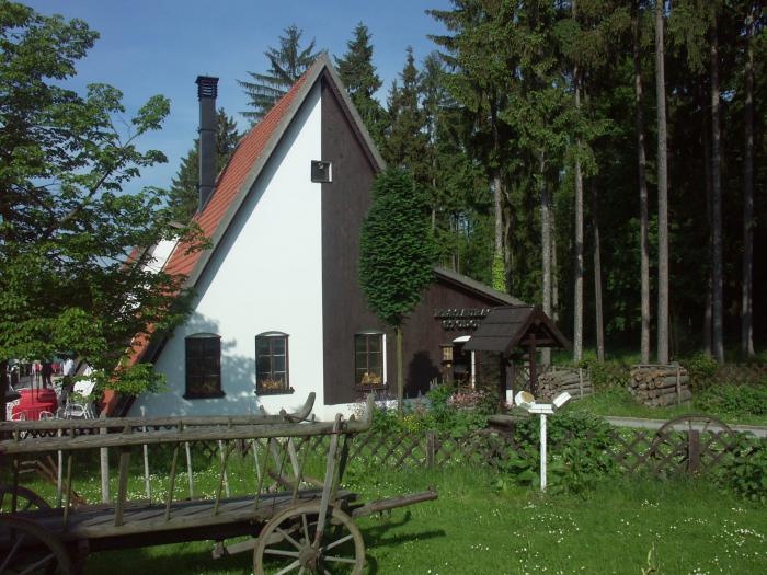 Amber Hotel Konopiste 3*