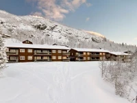 Ski Lodge 