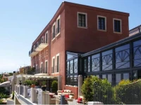 Metropole Maison DHotes 5*