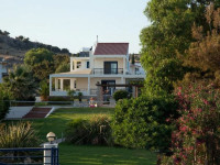 Angelina Villa