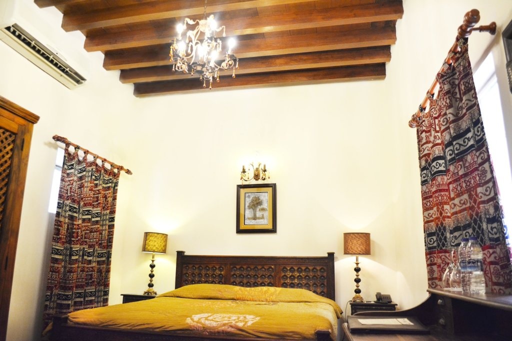 Orient Guest House 