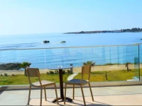 Amphora Hotel & Suites 4*