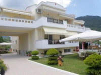 Nikolas Studios 2*