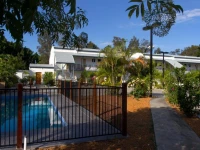 Novena Palms Motel 4*