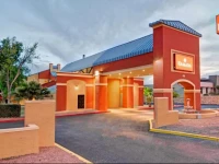 Ramada Suites El Paso 3*