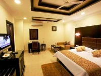 Parkland Green Park 4*