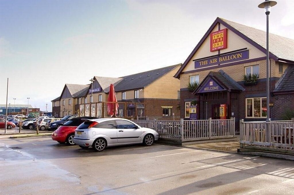 Premier Inn Blackpool Airport 3*
