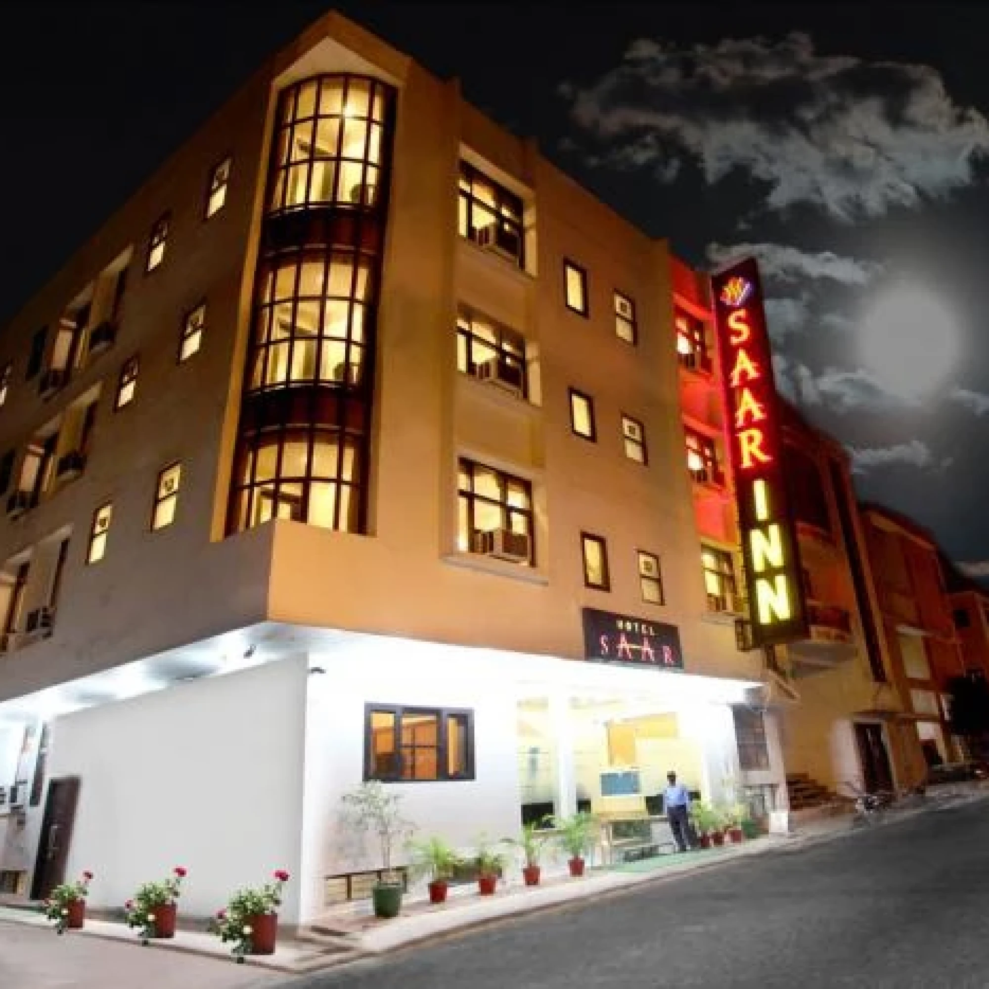Saar Inn New Delhi 3*