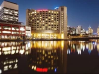 Crowne Plaza Melbourne 4*