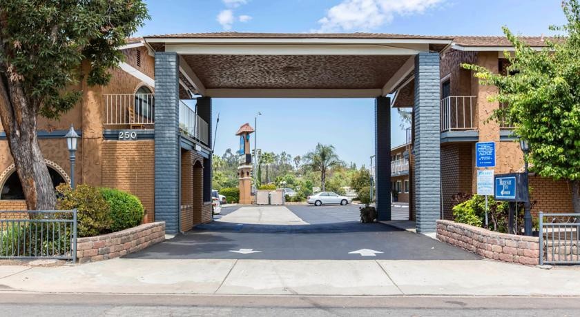 Rodeway Inn Escondido 1*