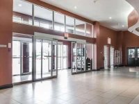Comfort Hotel Airport North 3*