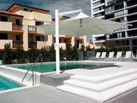 Ultra Broadbeach 4*