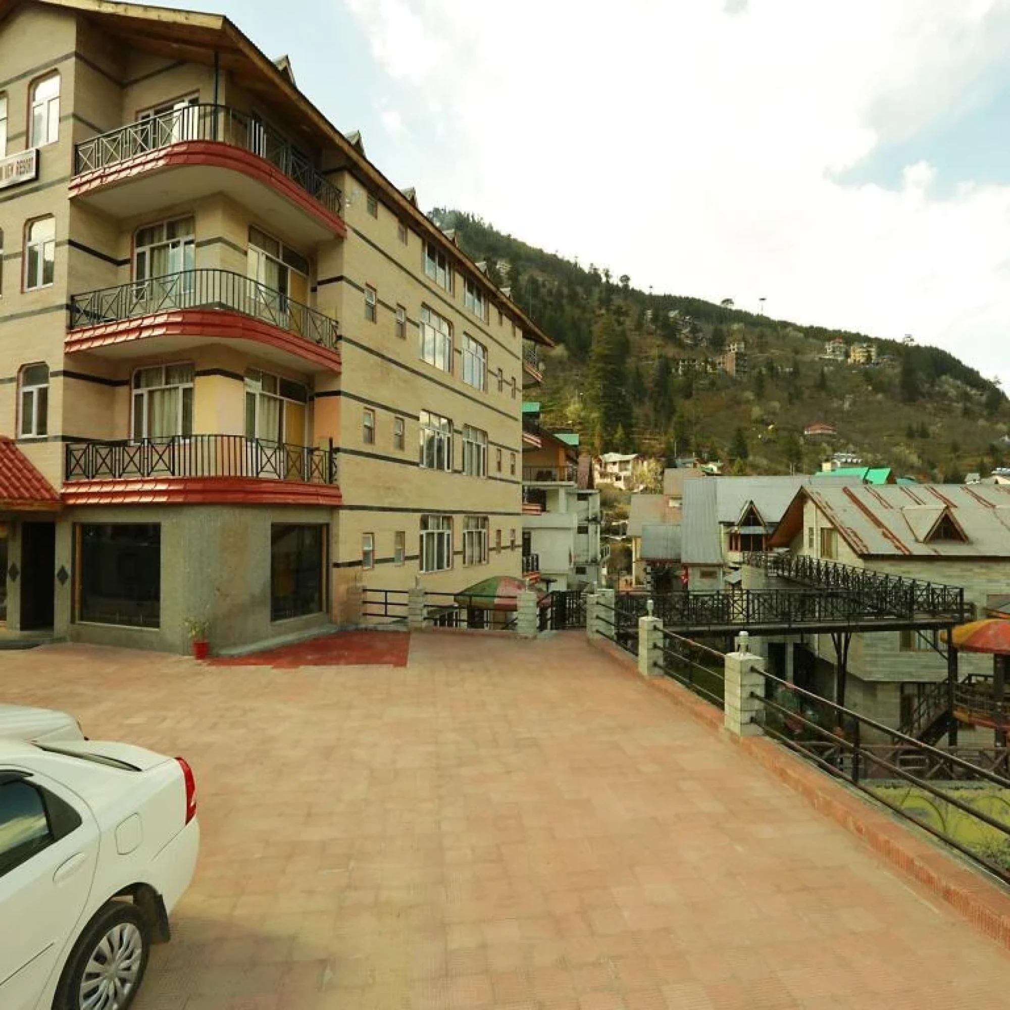 Kufri Holiday Resort 3*