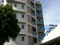 Sriwattana Apartment 3*