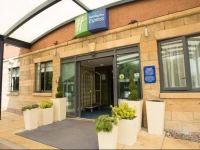Holiday Inn Express Liverpool-Knowsley 3*