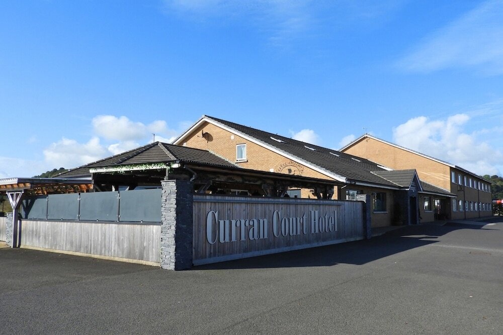 Curran Court Hotel 4*