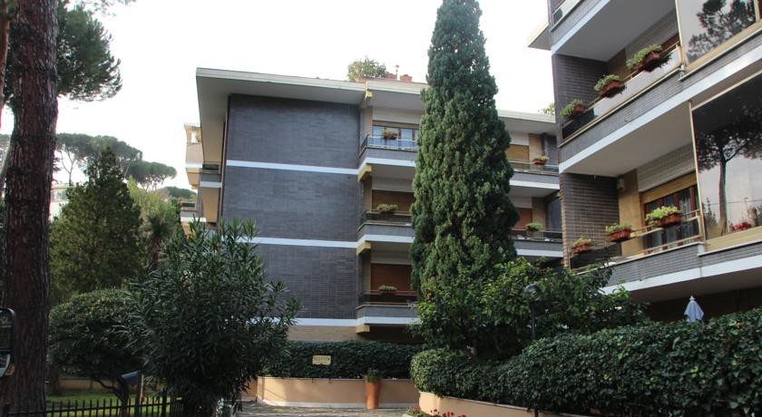 Bed Rooms Rome 2*