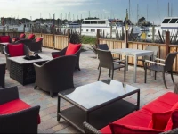 DoubleTree by Hilton Berkeley Marina 3*
